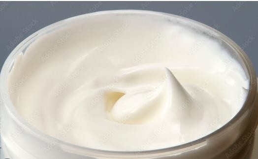 Glycerol Monostearate GMS 40% Bánh sáp chất hoạt bề mặt không ion cho nước trong mỹ phẩm dầu